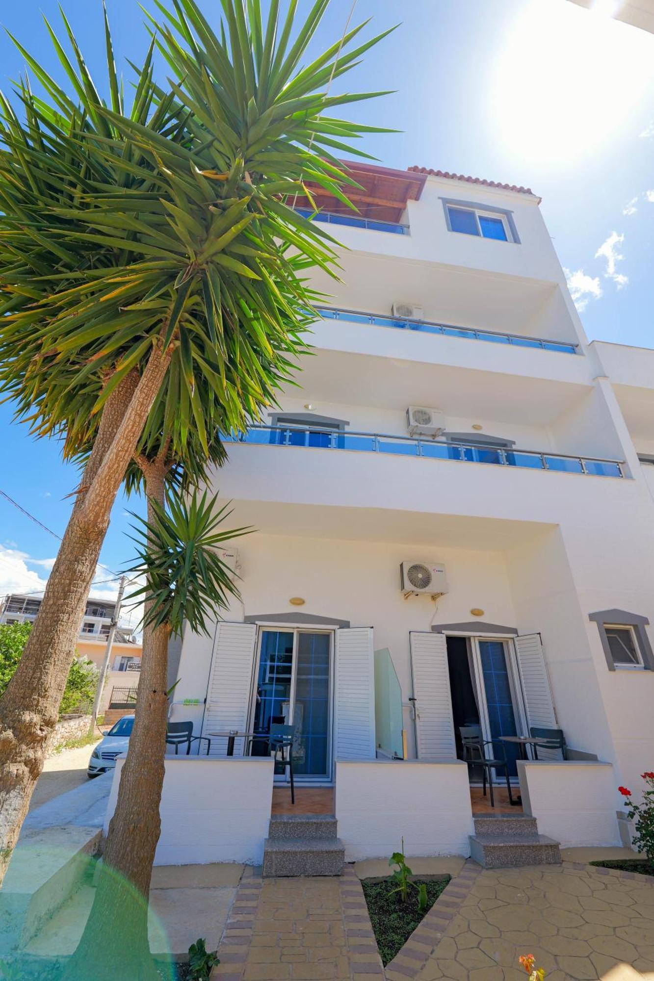 Deja Vu Hotel Ksamil